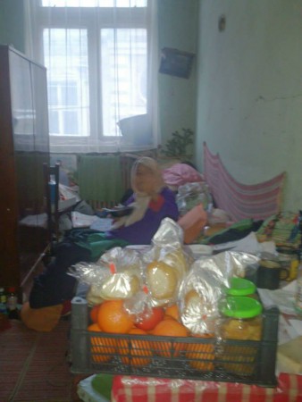 Alimente oferite vârstnicilor